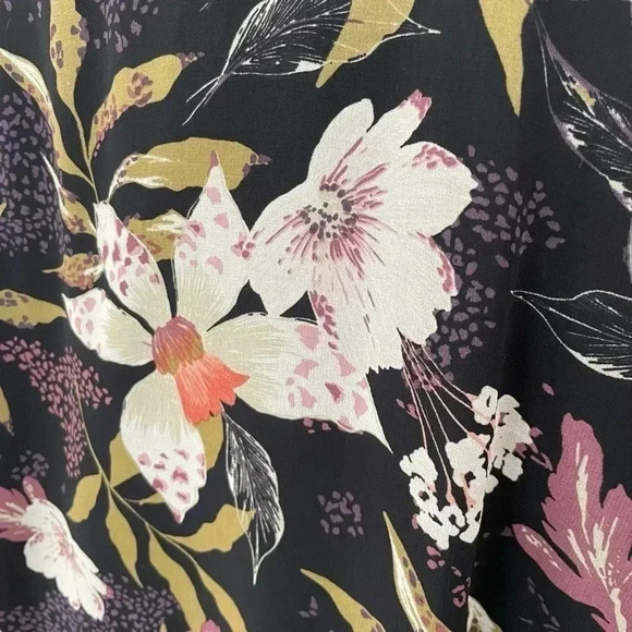 Gibson Look Black Floral Sleeveless Blouse NWT Business Casual - Picture 6 of 7